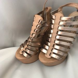 Steve Madden Nude and Bronze heels
